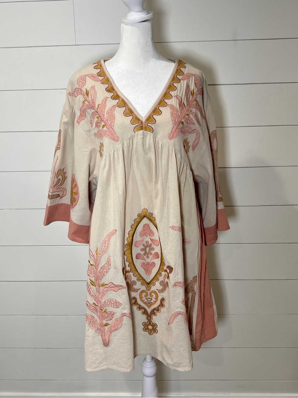 Bluivy Bohemian Embroidered V-Neck Tunic Dress in Cream & Pink